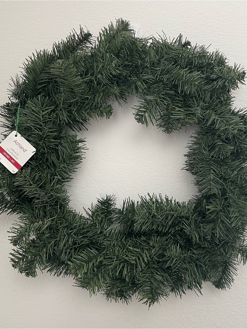 Ashland Green Artificial Christmas Wreath - 24 inch